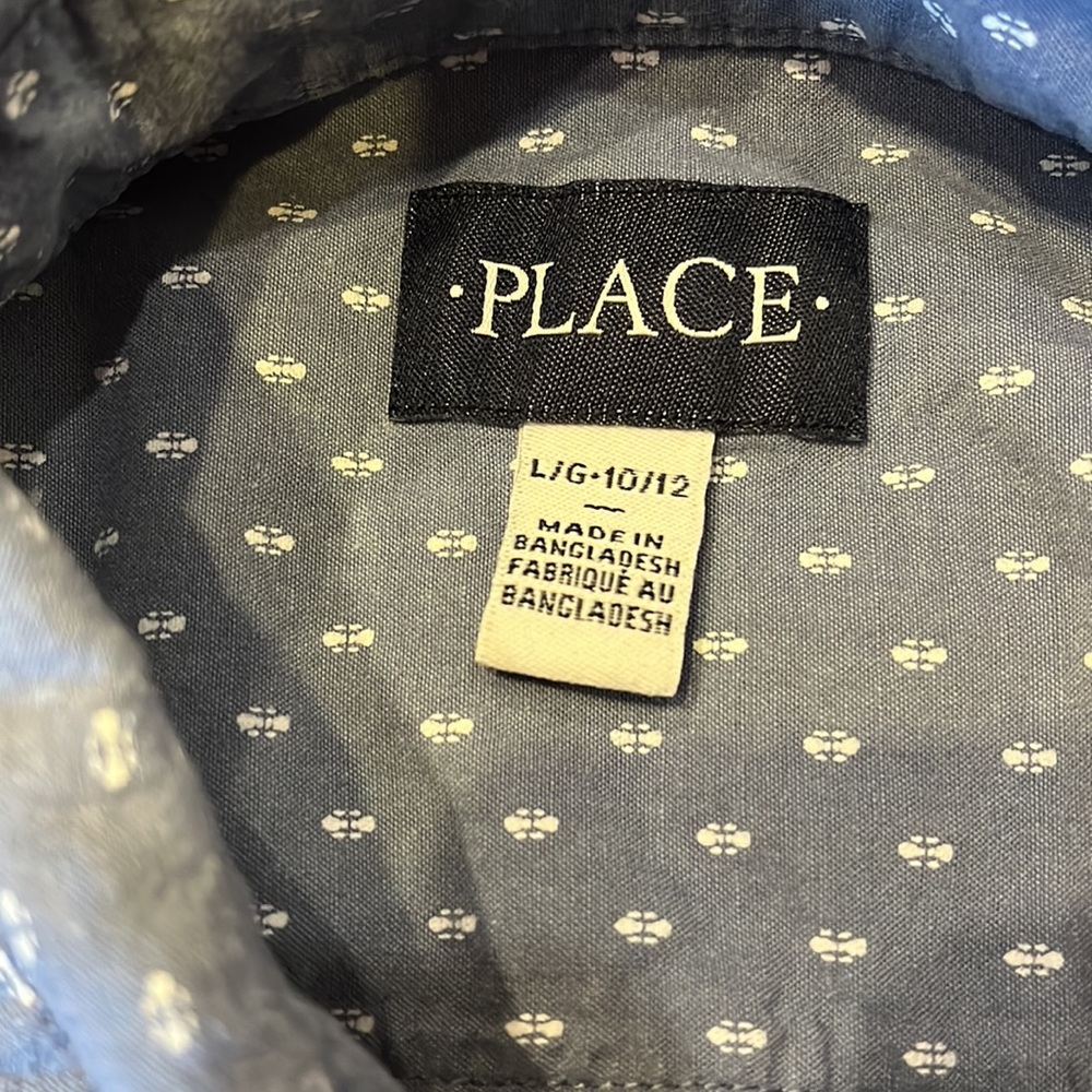 Children’s Place Blue pattern button down - Picture 4 of 4